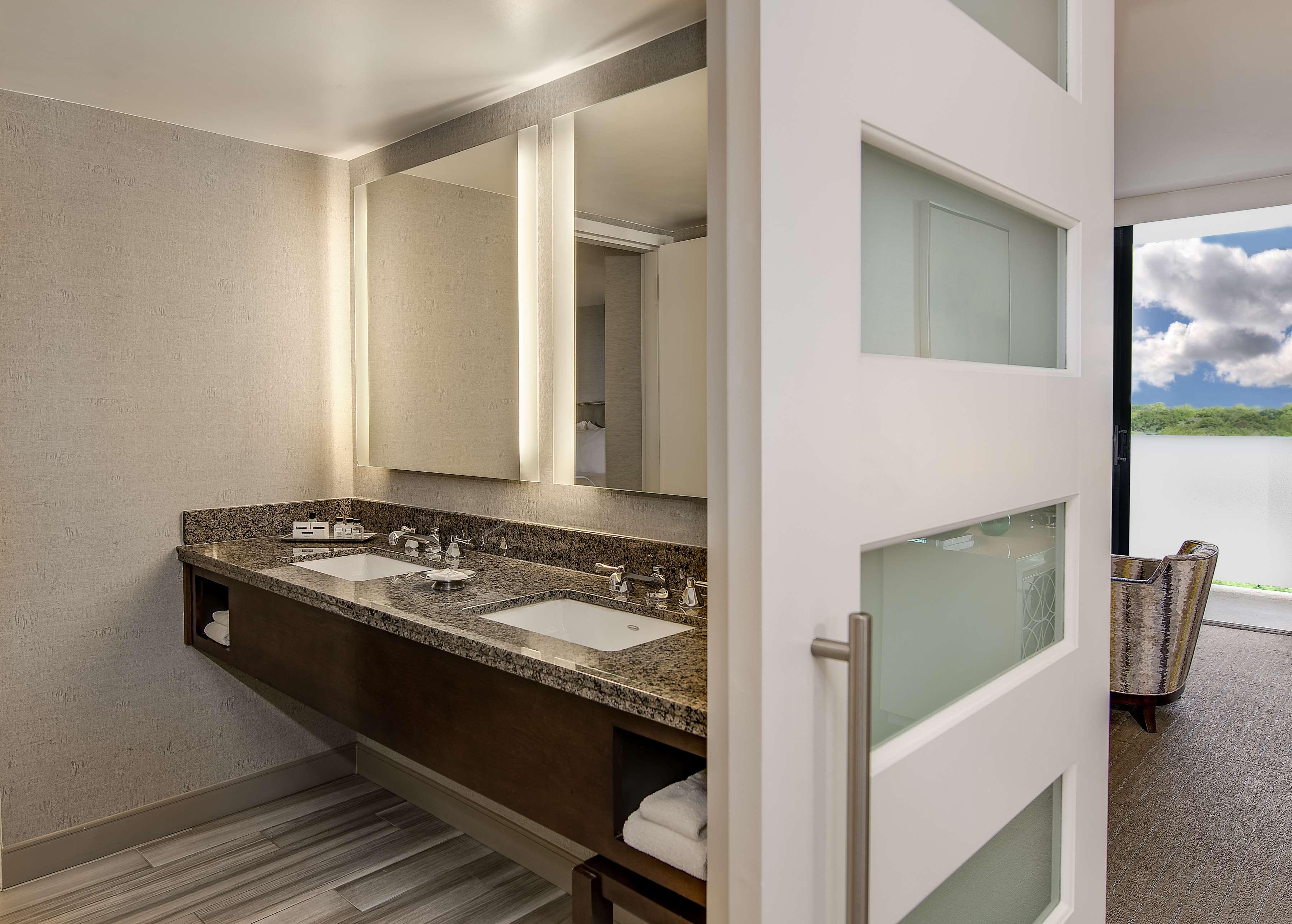 Sonesta Charlotte Lower South End Extérieur photo